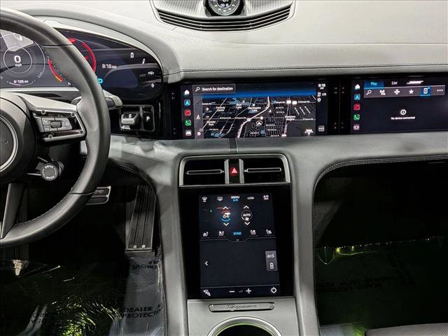 Used 2020 Porsche Taycan Turbo image 12