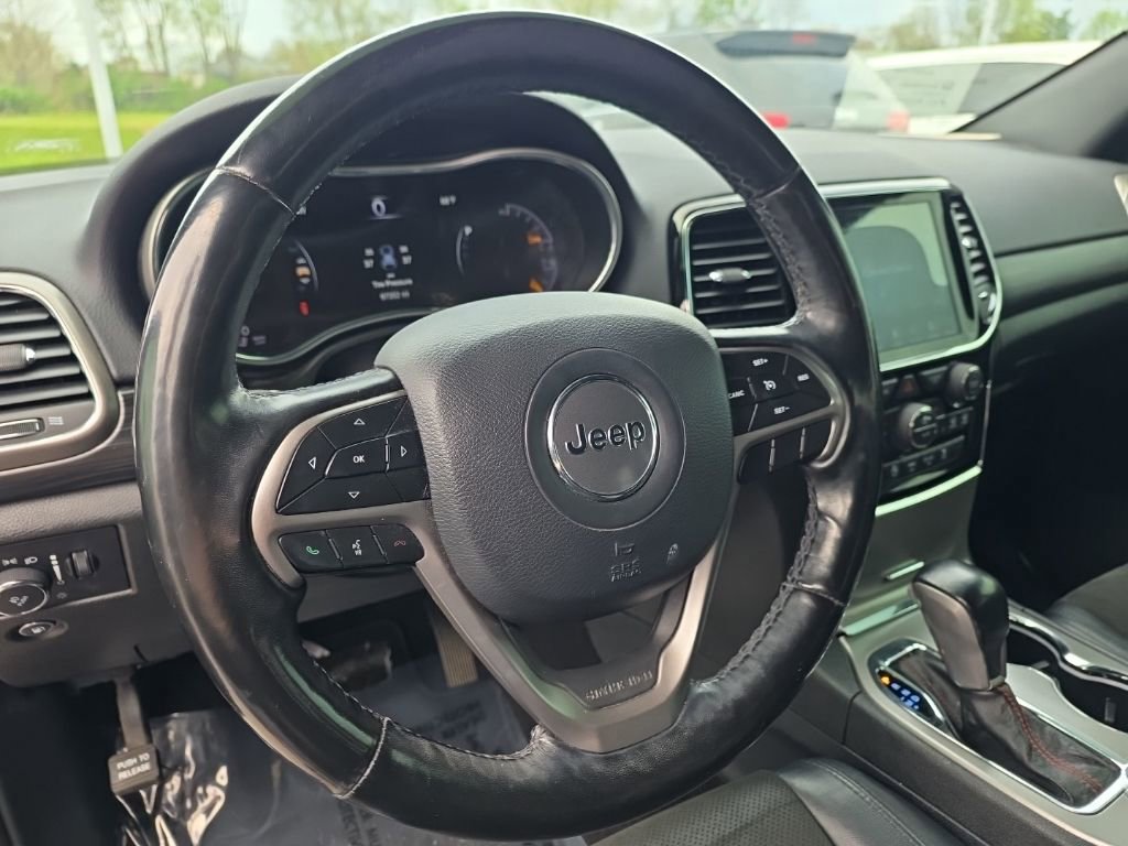 Used 2020 Jeep Grand Cherokee Altitude AWD/4WD image 9