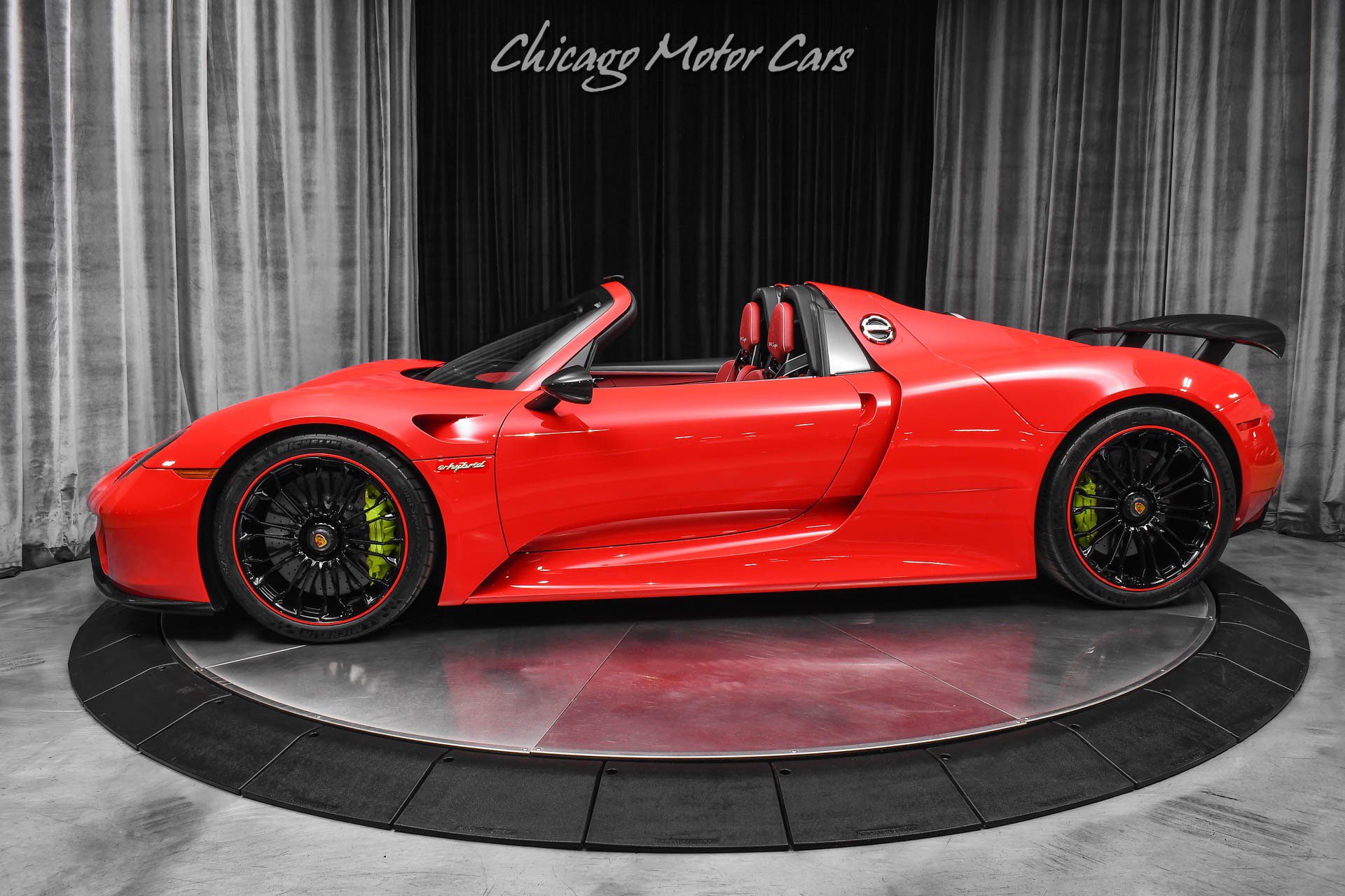 Used 2015 Porsche 918 Spyder AWD/4WD image 1