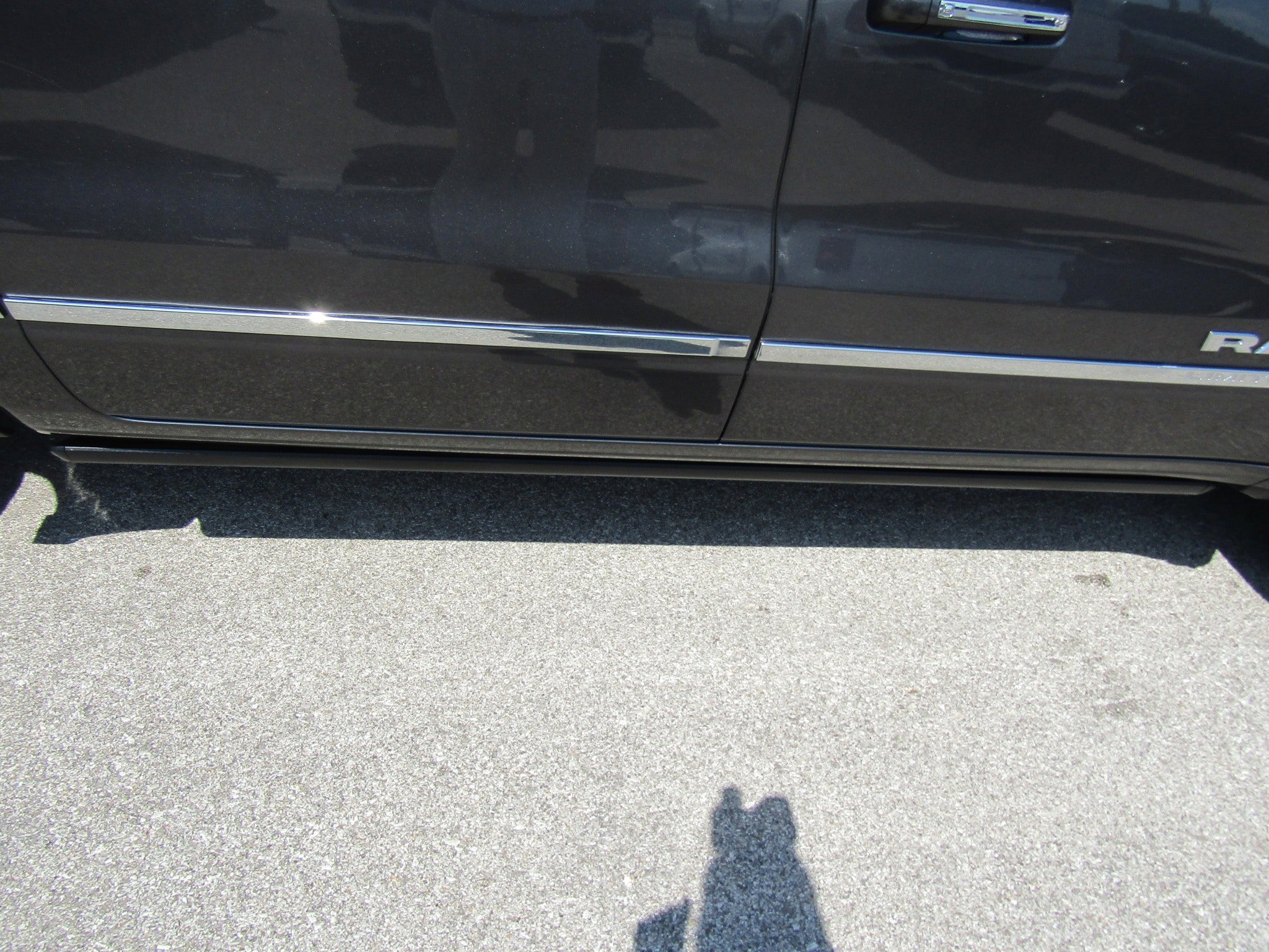 Used 2021 RAM 1500 Limited w/ Body Color Bumper Group image 14