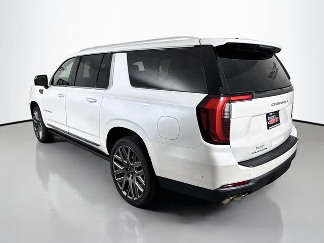 Used 2025 GMC Yukon XL Denali Ultimate AWD/4WD image 5
