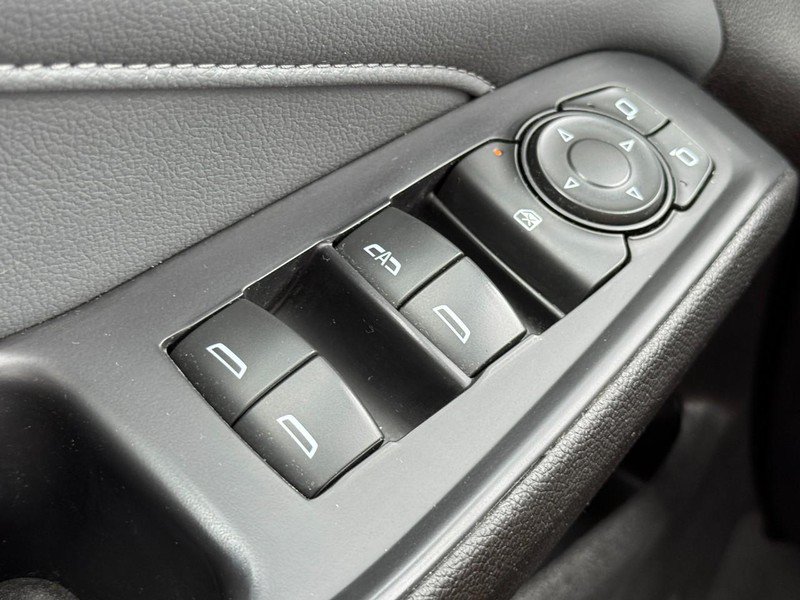 Used 2021 Chevrolet Traverse LT AWD/4WD image 23