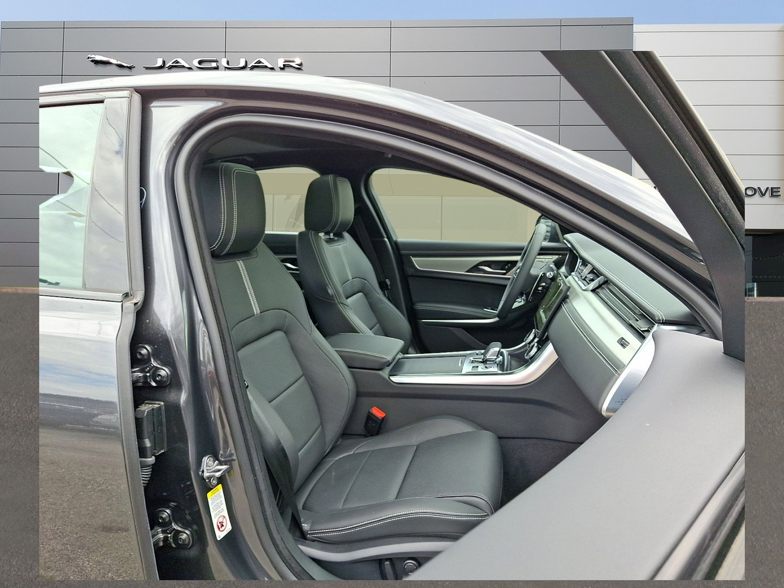 New 2024 Jaguar XF R-Dynamic SE image 2