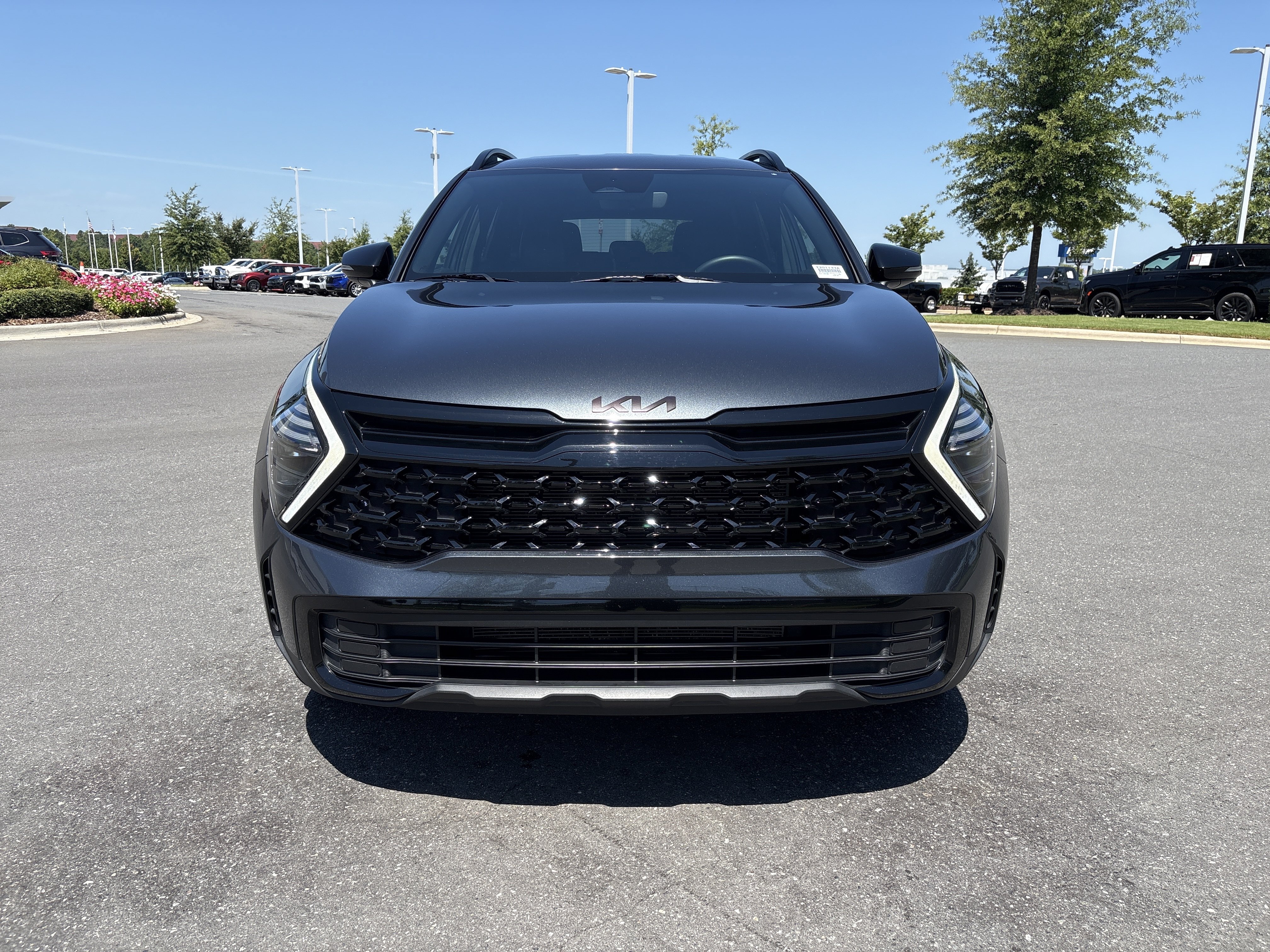 Used 2025 Kia Sportage X-Line AWD/4WD image 3