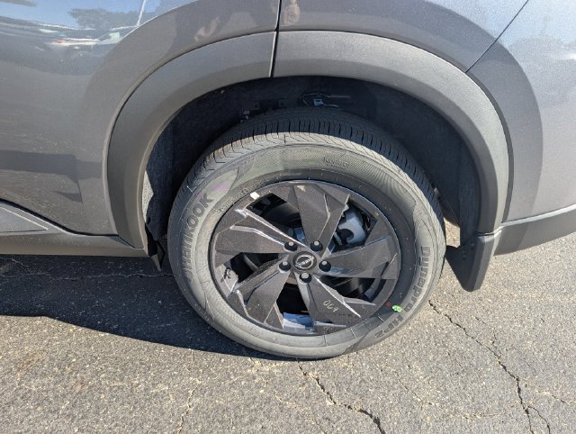 New 2027 Nissan Rogue SV w/ Cold Weather Package AWD/4WD image 22
