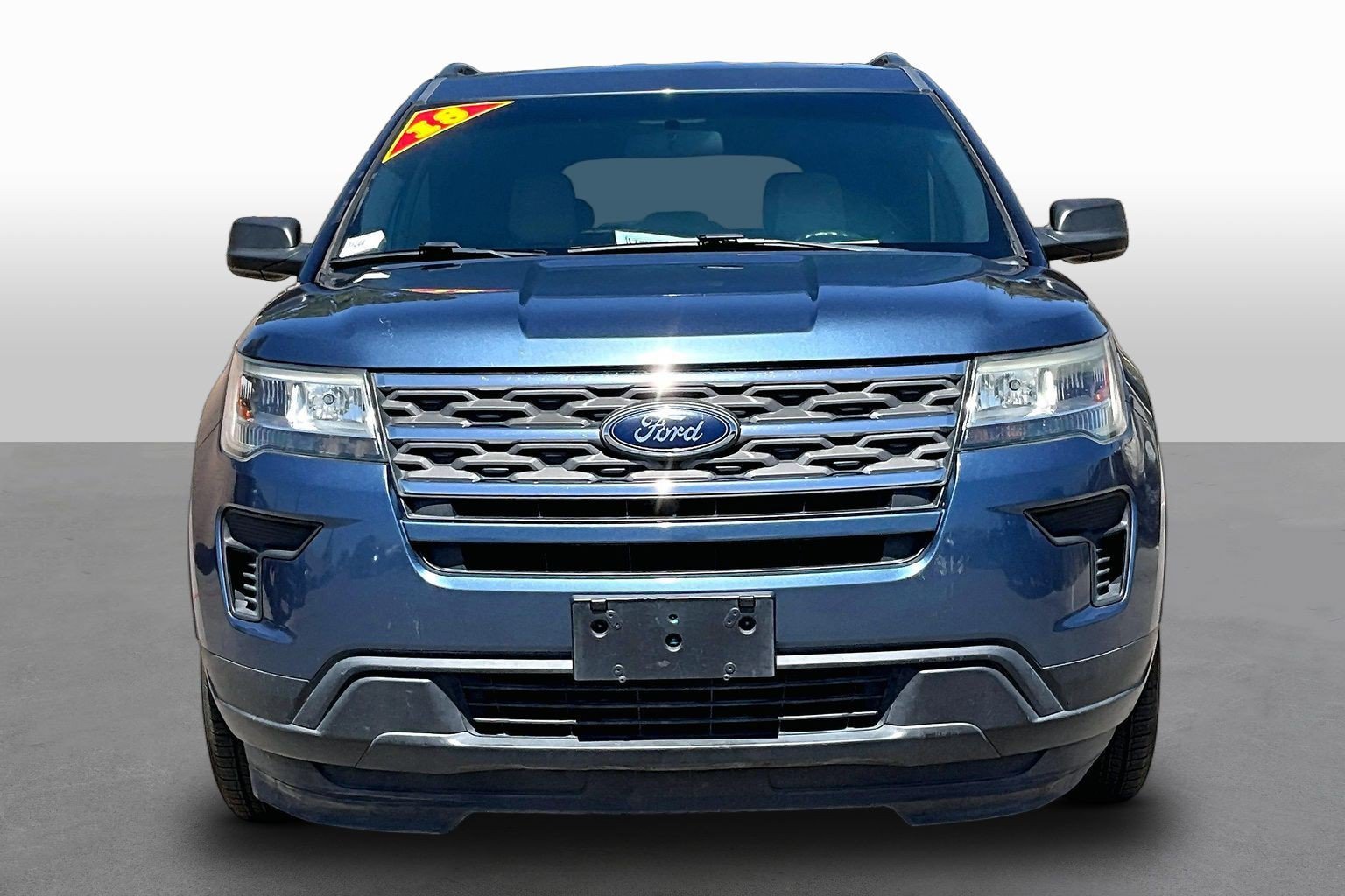 Used 2018 Ford Explorer FWD image 3