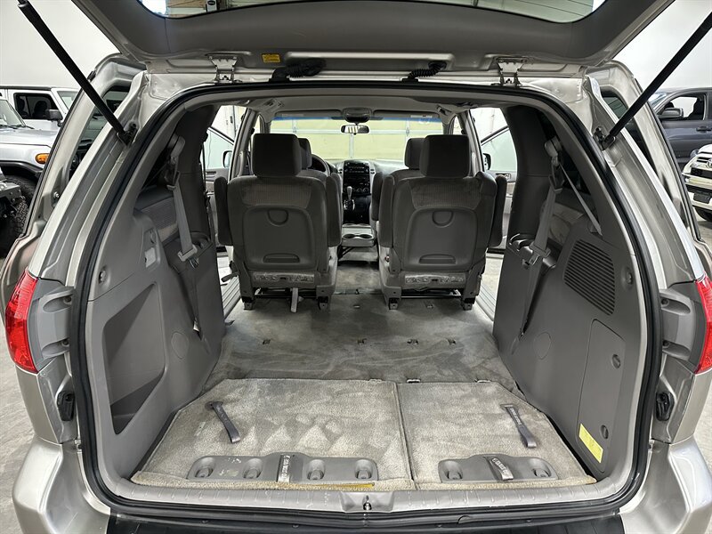 Used 2007 Toyota Sienna LE FWD image 17