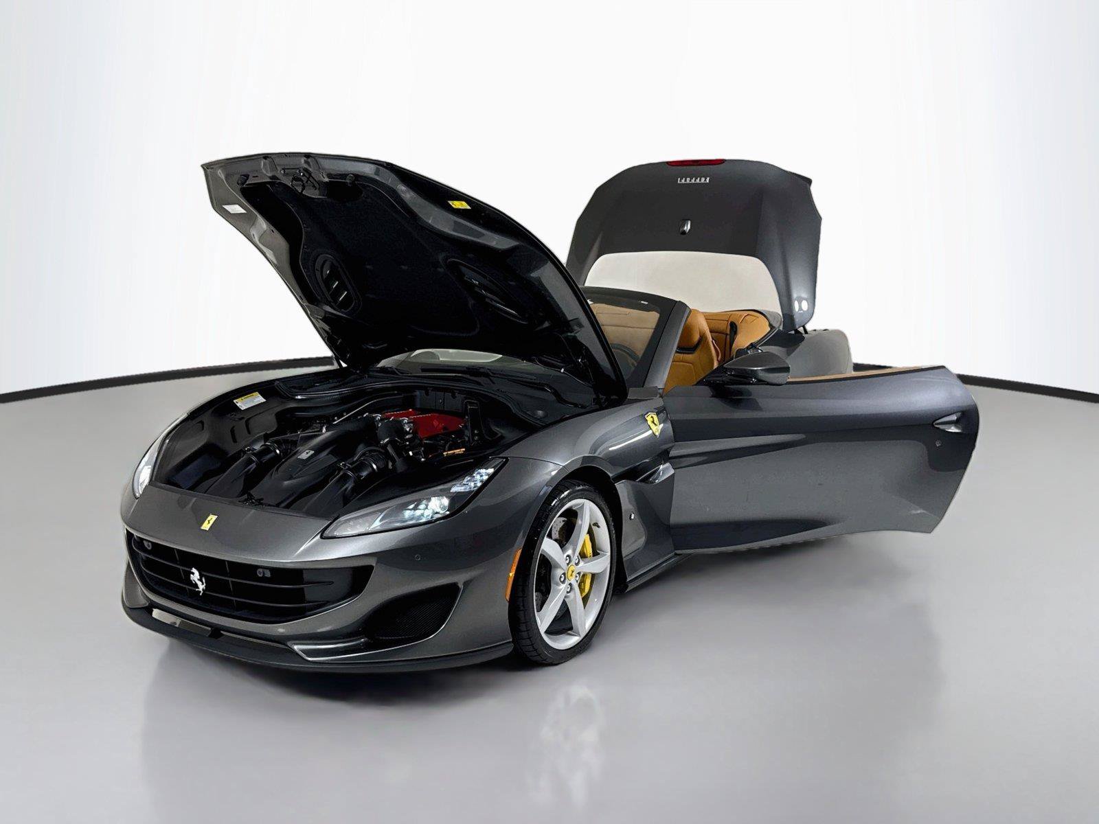 Used 2019 Ferrari Portofino RWD image 39