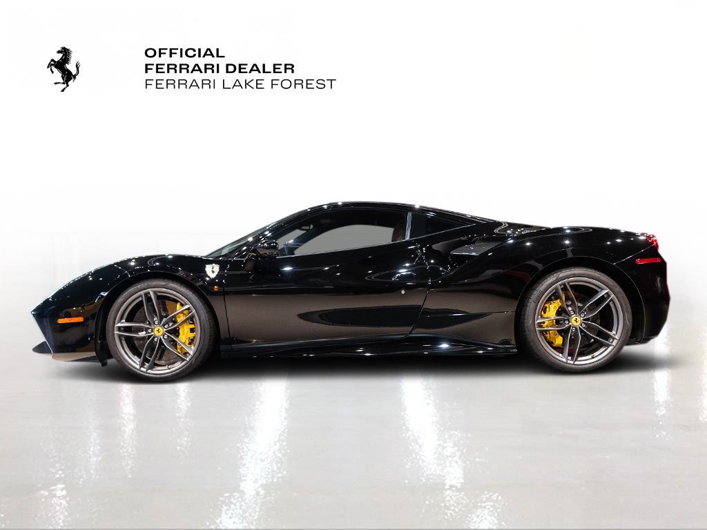 Used 2018 Ferrari 488 GTB Base image 3