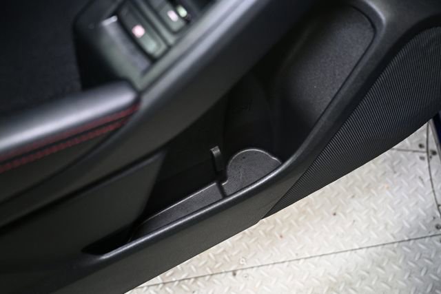 Used 2025 Subaru Impreza 2.0i Sport image 42