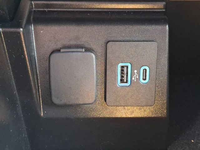 Certified 2023 Ford Explorer XLT image 25