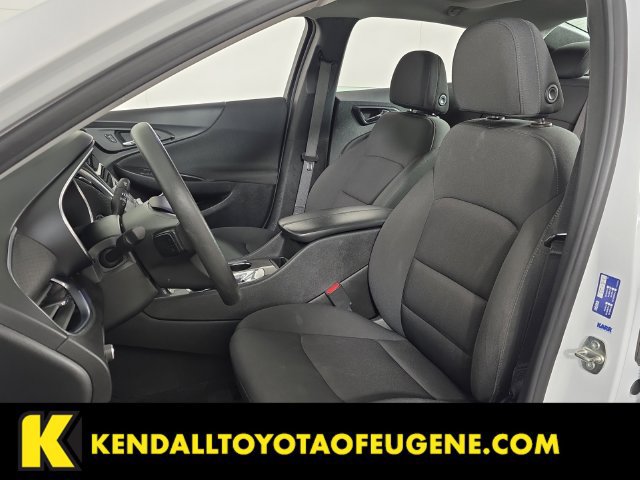 Used 2021 Chevrolet Malibu LT FWD image 23