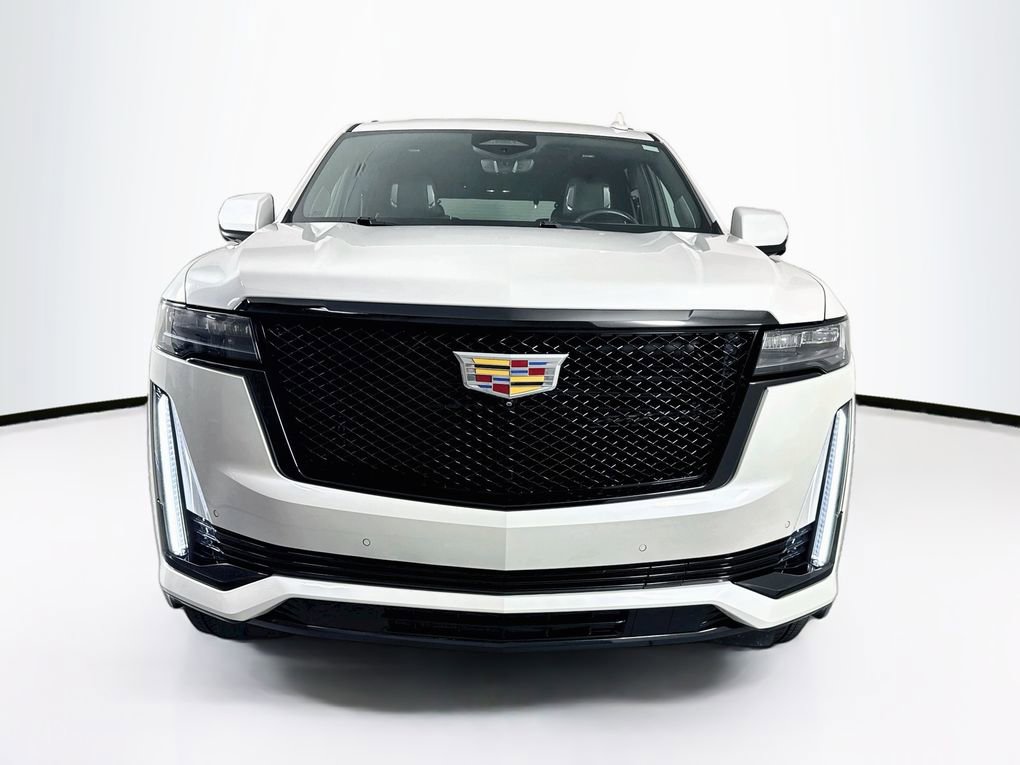 Used 2022 Cadillac Escalade Sport w/ Touring Package AWD/4WD image 2