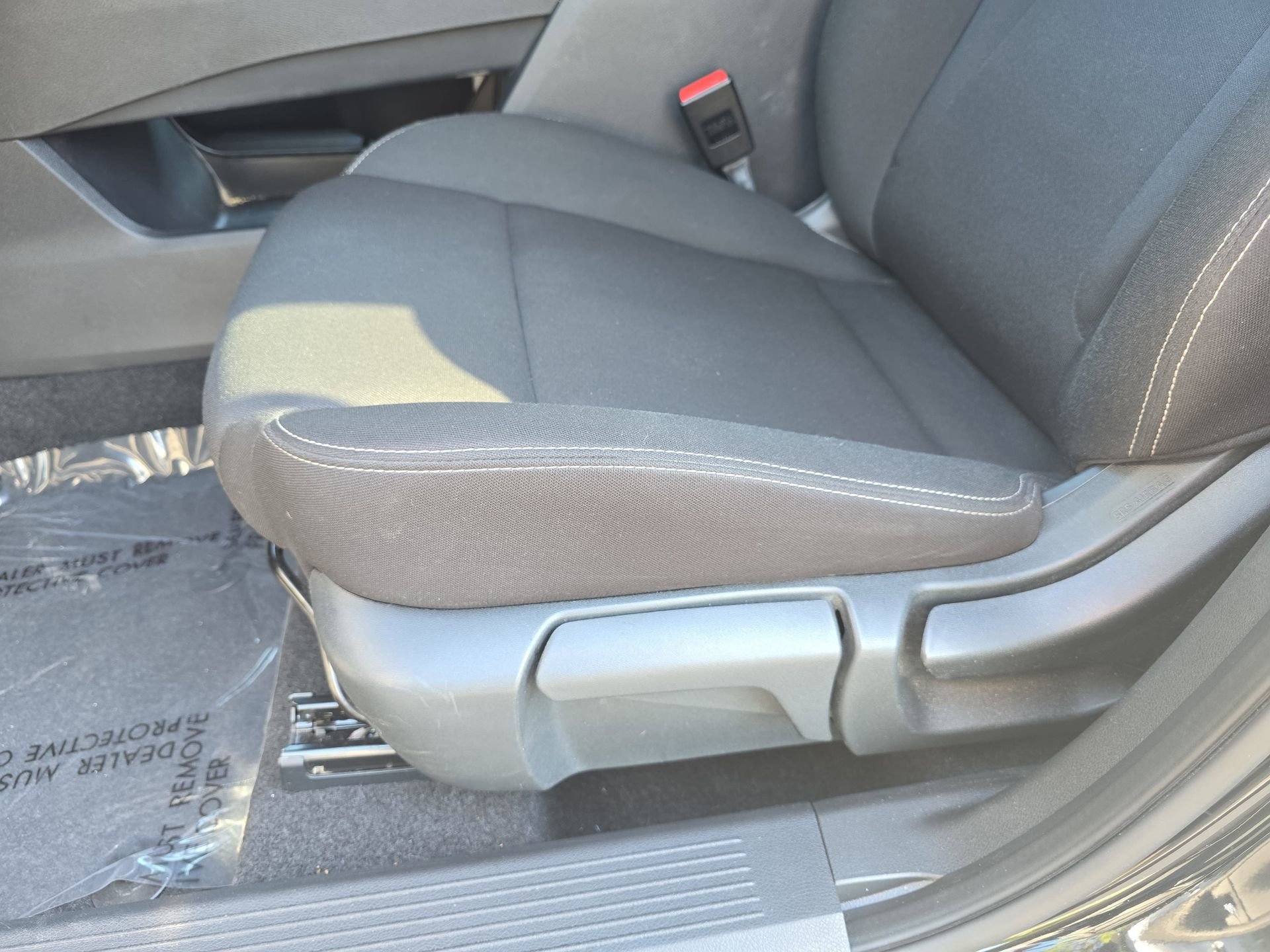 Used 2023 Nissan Rogue S AWD/4WD image 26