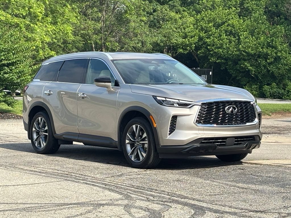 Used 2024 INFINITI QX60 Luxe