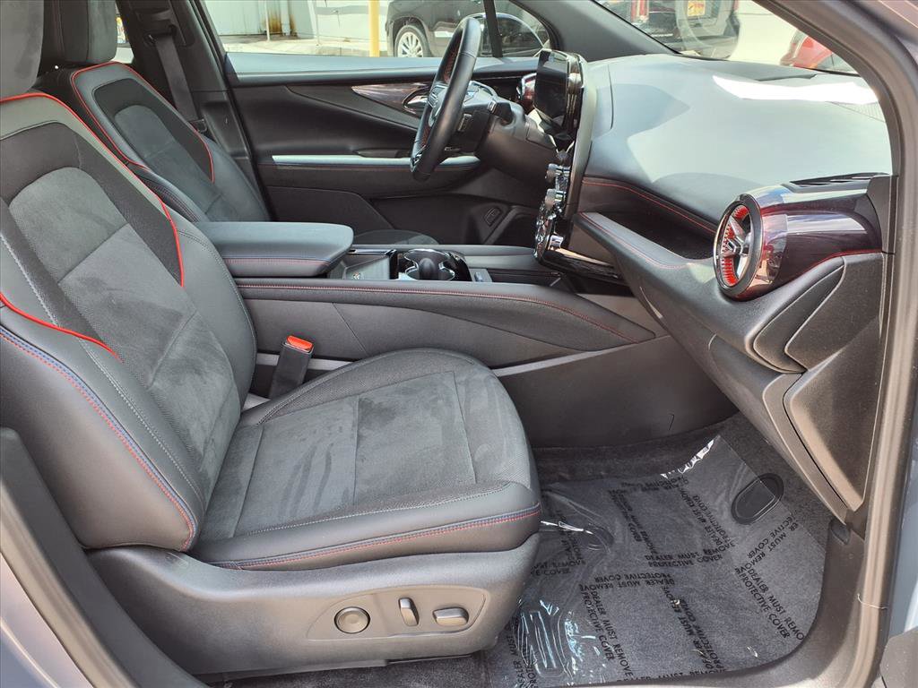 Used 2024 Chevrolet Blazer EV RS AWD/4WD image 9