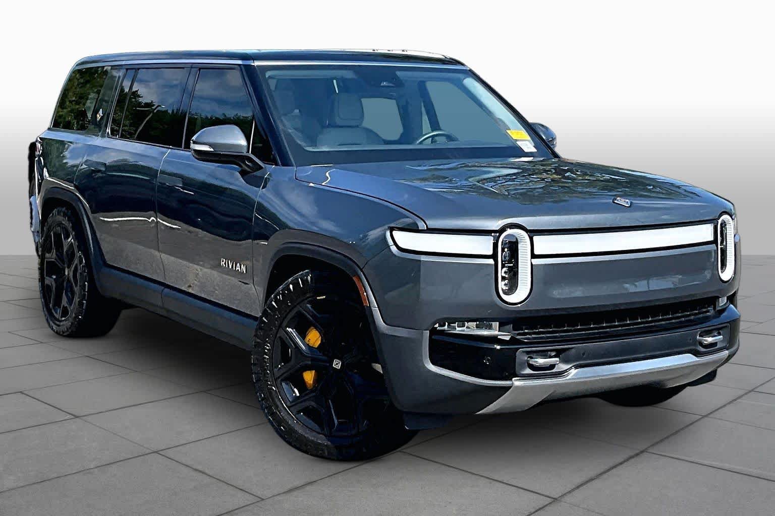 Used 2023 Rivian R1S Adventure Quad AWD/4WD image 2