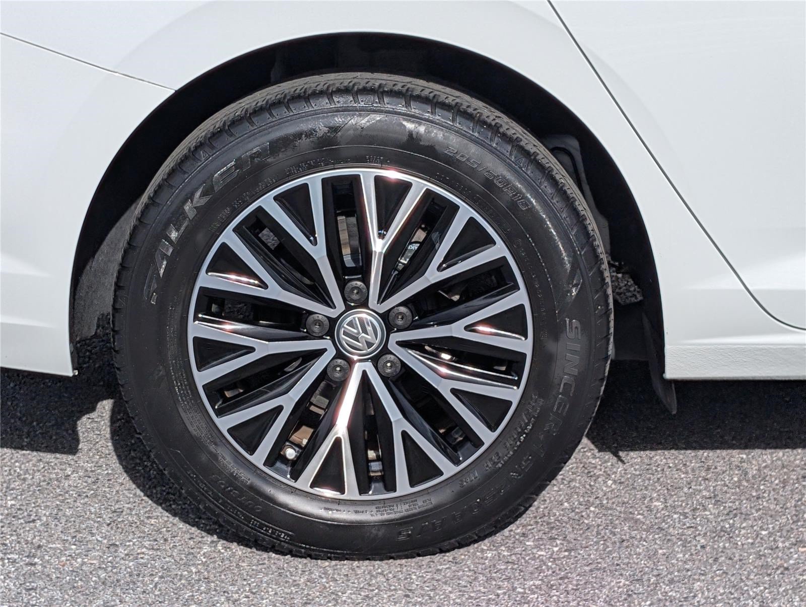 Used 2020 Volkswagen Jetta SE FWD image 9