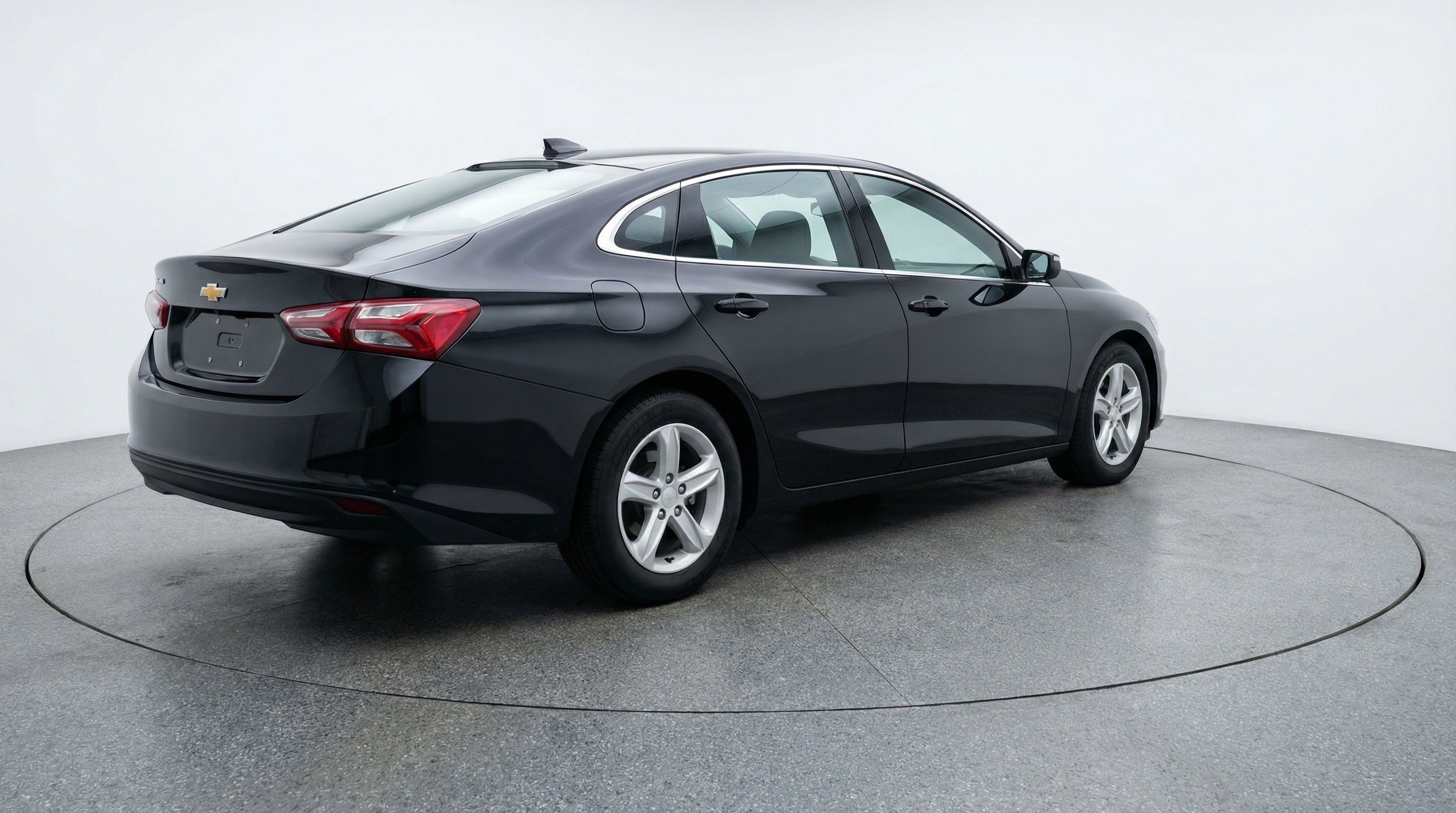 Used 2024 Chevrolet Malibu LT image 9