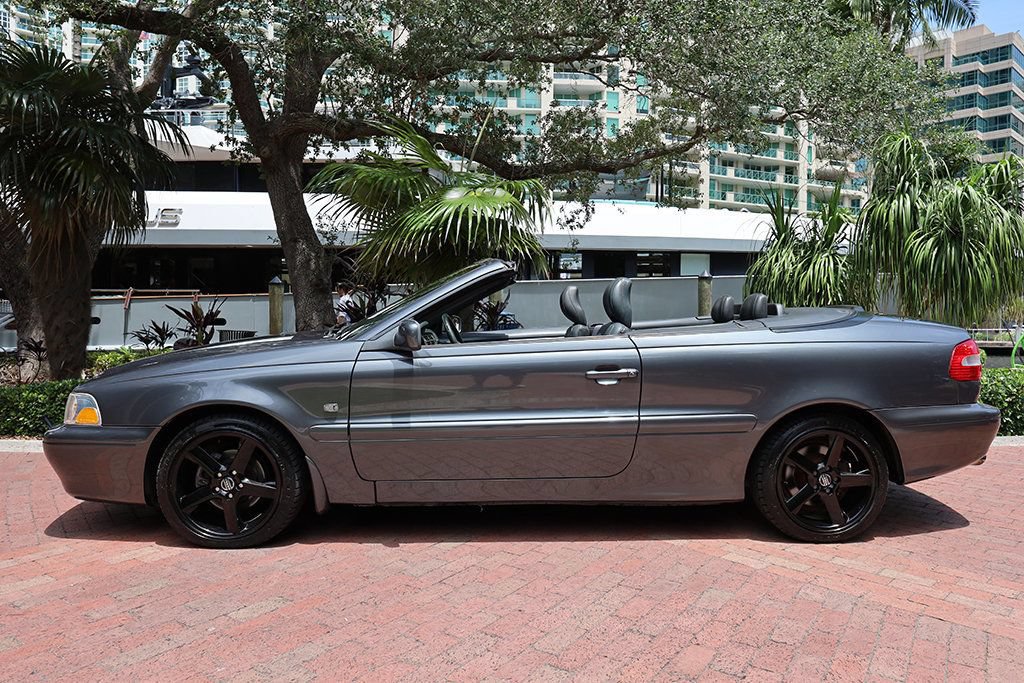 Used 2004 Volvo C70 HT FWD image 3