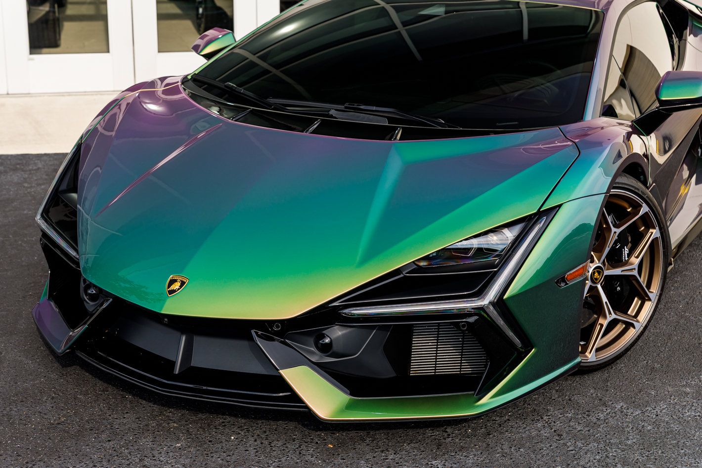 Used 2024 Lamborghini Revuelto AWD/4WD image 12