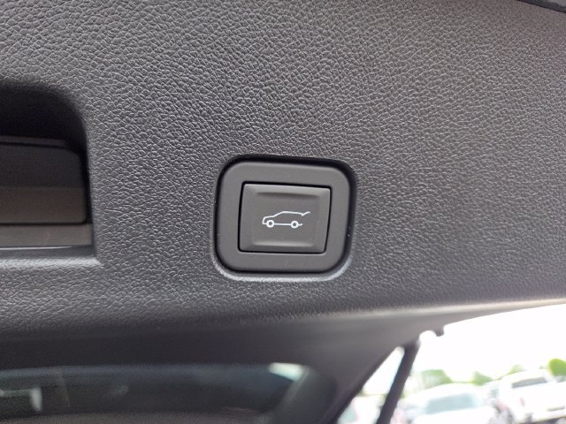 New 2026 GMC Acadia Elevation w/ Elevation Premium Package AWD/4WD image 17