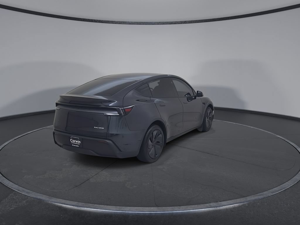 Used 2026 Tesla Model Y AWD image 15