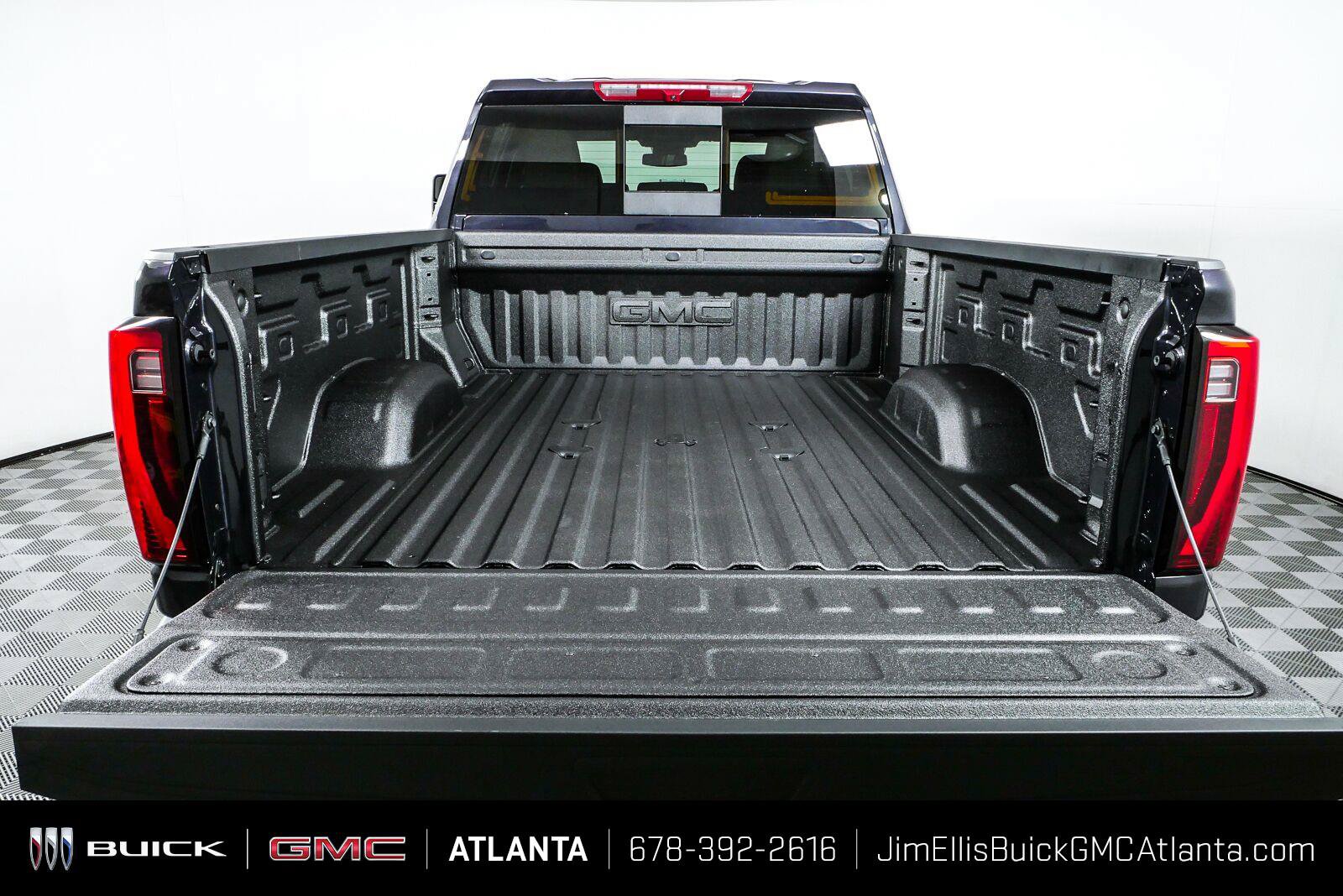 New 2026 GMC Sierra 2500 SLT w/ SLT Premium Package AWD/4WD image 31