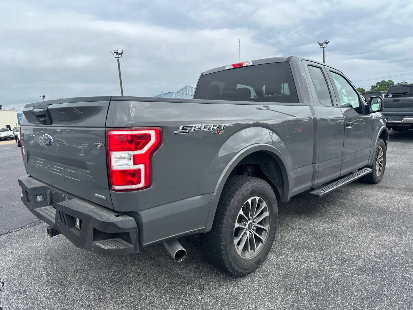 Used 2018 Ford F150 XLT w/ Equipment Group 301A Mid AWD/4WD image 5