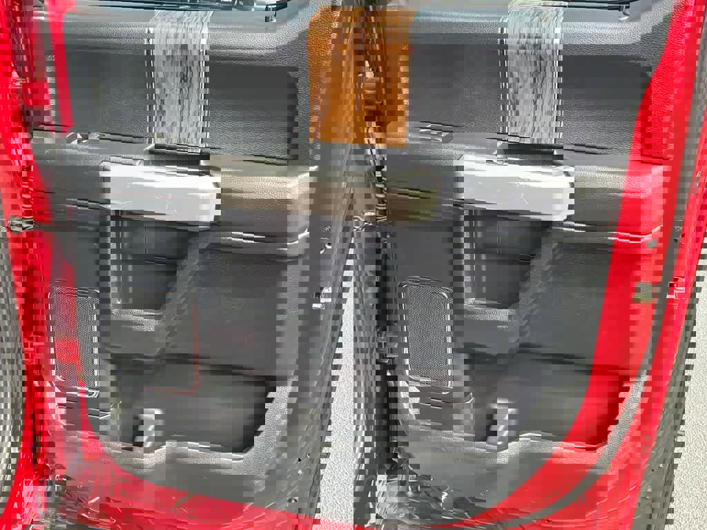 Used 2019 Ford F150 Lariat image 15