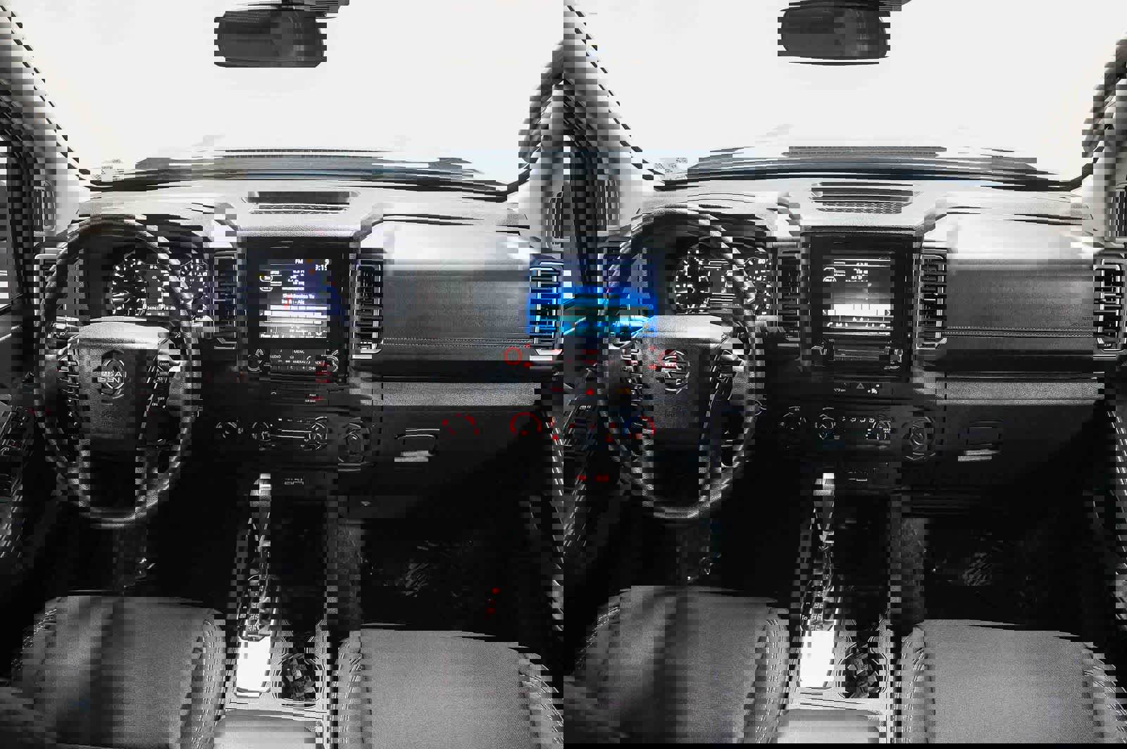 Used 2024 Nissan Frontier SV image 12