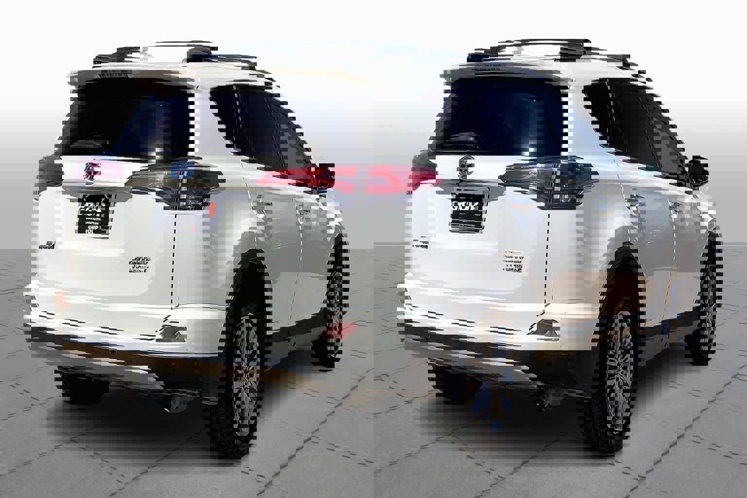 Used 2017 Toyota RAV4 Limited w/ Advanced Technology Package image 12