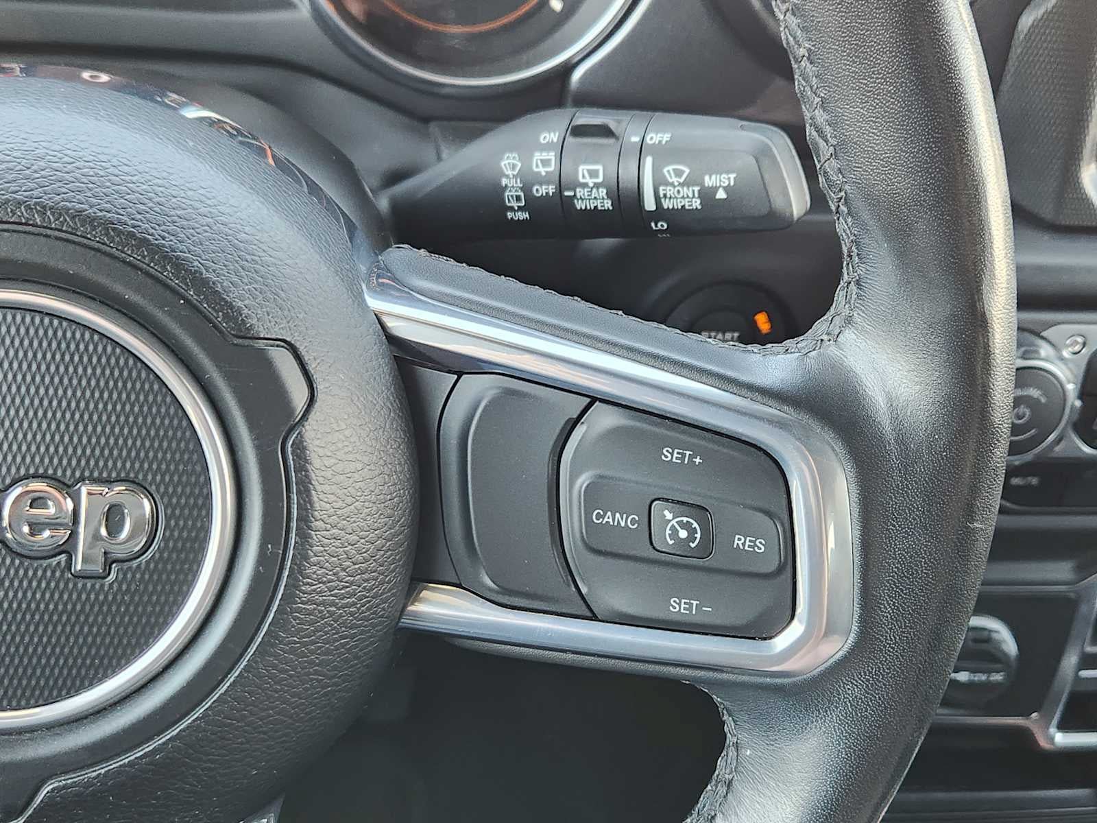 Used 2023 Jeep Wrangler Unlimited Sahara AWD/4WD image 17