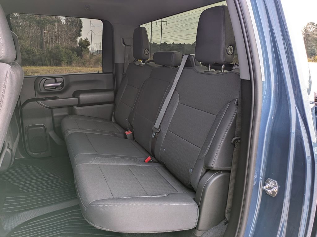 Used 2025 Chevrolet Silverado 2500 Custom w/ Custom Convenience Package image 14