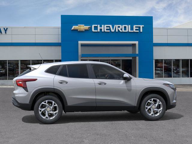 New 2026 Chevrolet Trax LS w/ LS Convenience Package FWD image 5
