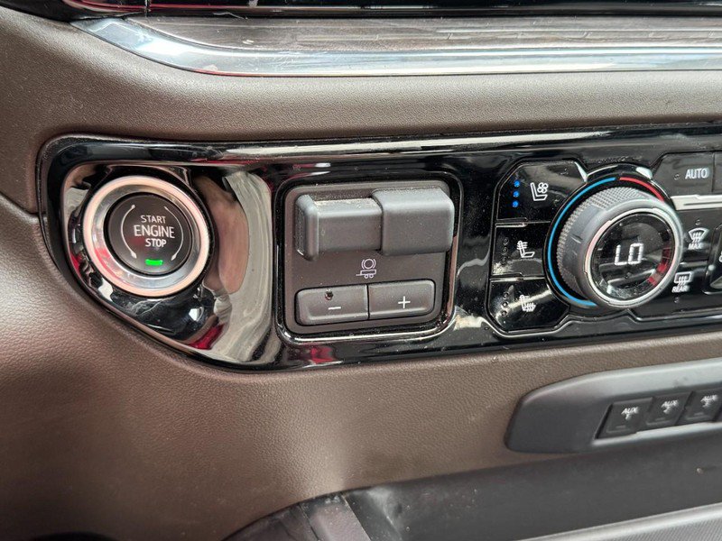 Used 2024 Chevrolet Silverado 3500 LTZ w/ LTZ Premium Package AWD/4WD image 20
