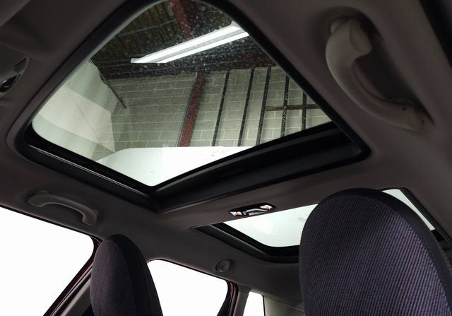 Used 2025 MINI Cooper S FWD image 12