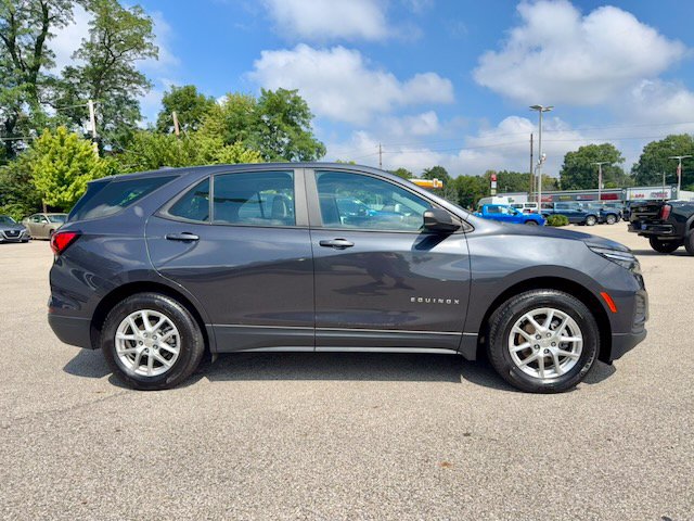 Used 2022 Chevrolet Equinox LS AWD/4WD image 7