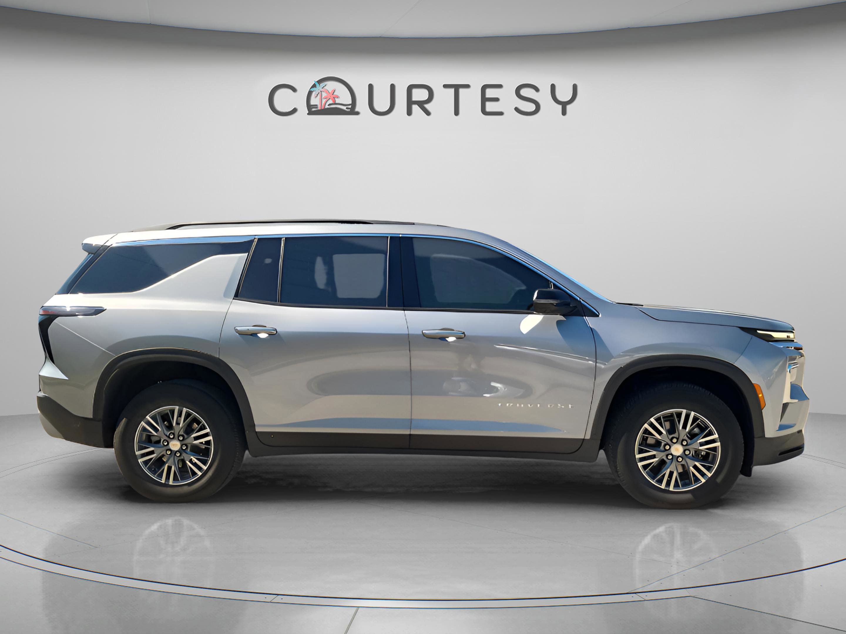 Used 2024 Chevrolet Traverse LT FWD image 8