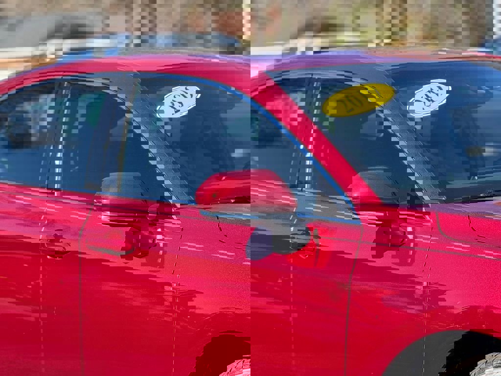 Used 2019 Toyota Avalon XLE w/ Moonroof Package image 8