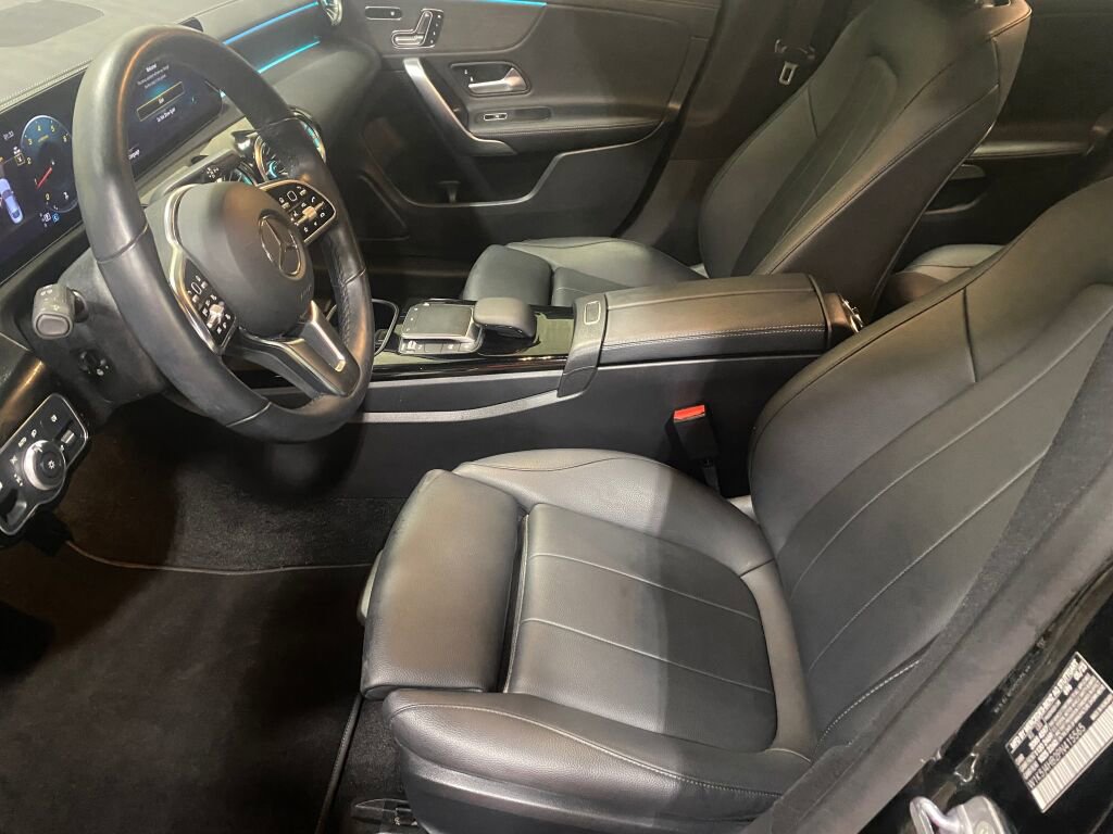 Used 2023 Mercedes-Benz CLA 250 4MATIC image 5