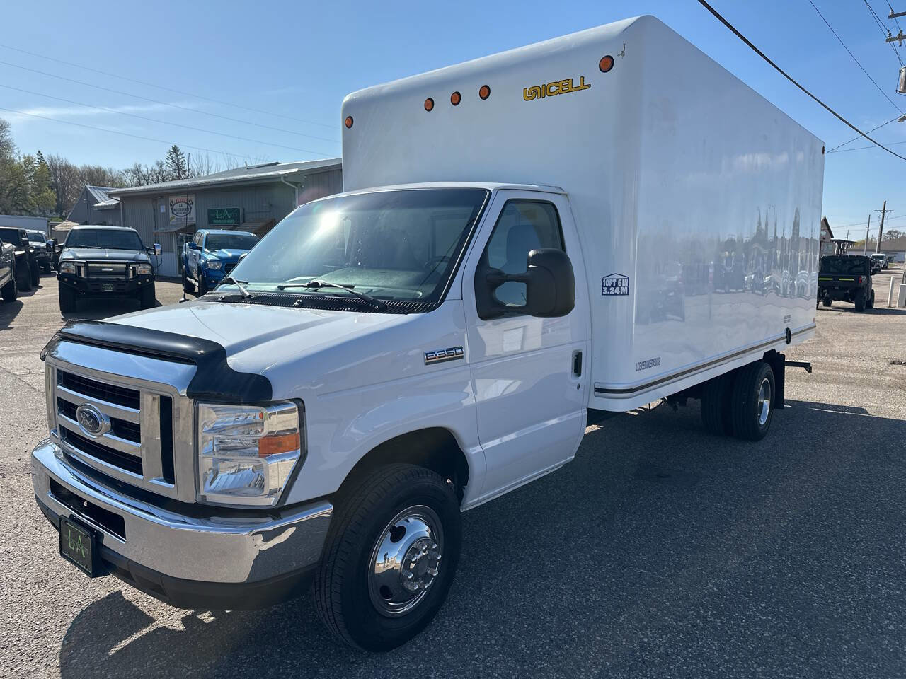 Used 2017 Ford E-350 and Econoline 350 Super Duty w/ Exterior Upgrade Package image 8