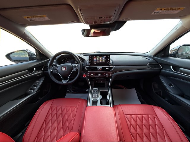 Used 2018 Honda Accord Touring image 30