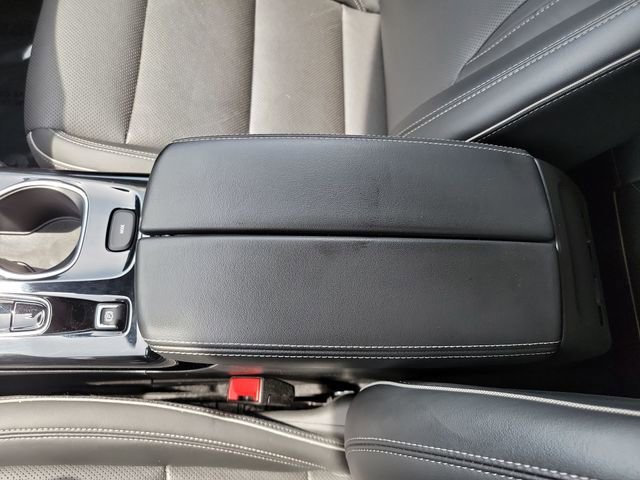 Used 2023 Buick Envision Essence AWD/4WD image 24