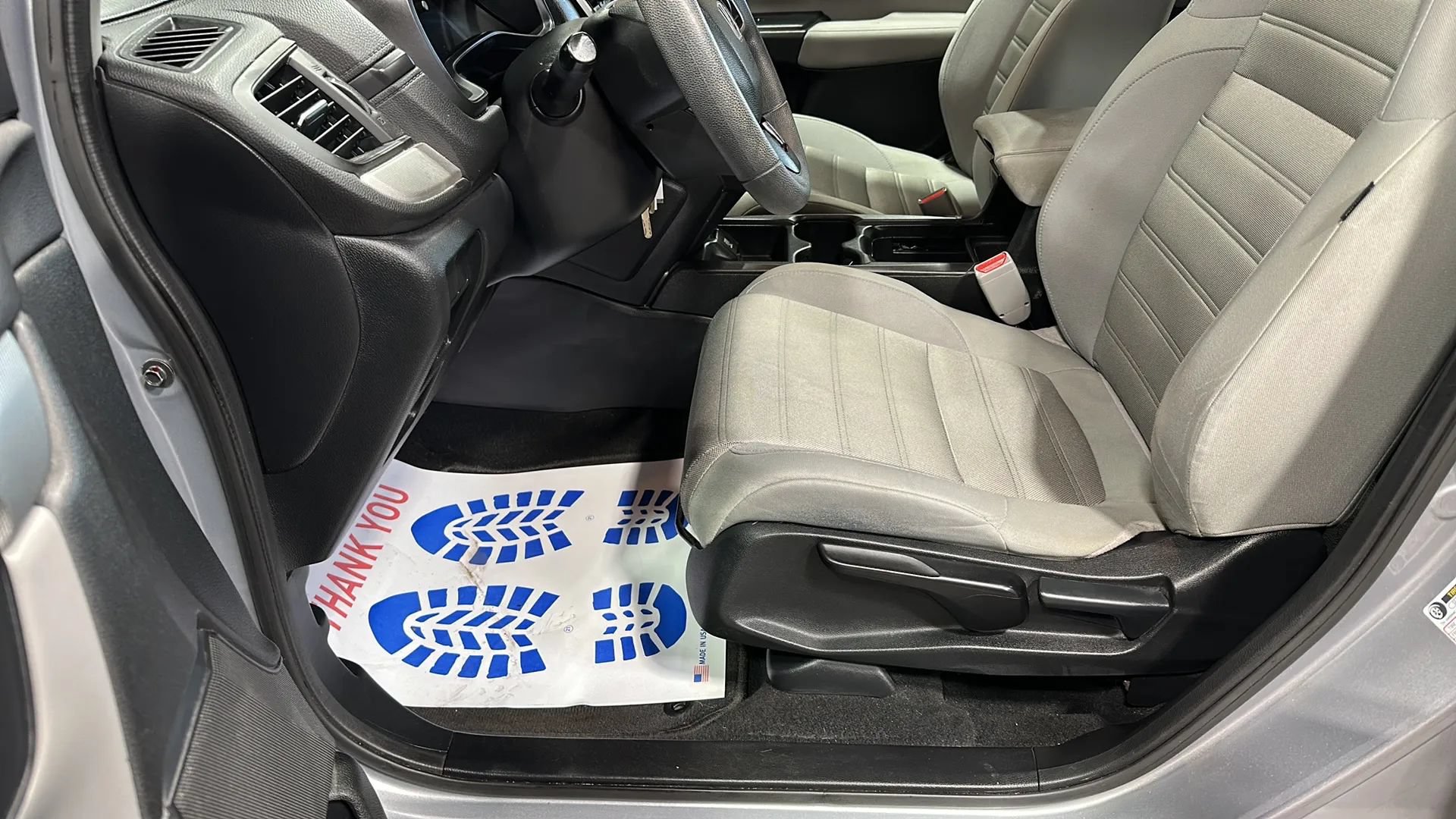 Used 2017 Honda CR-V LX image 9