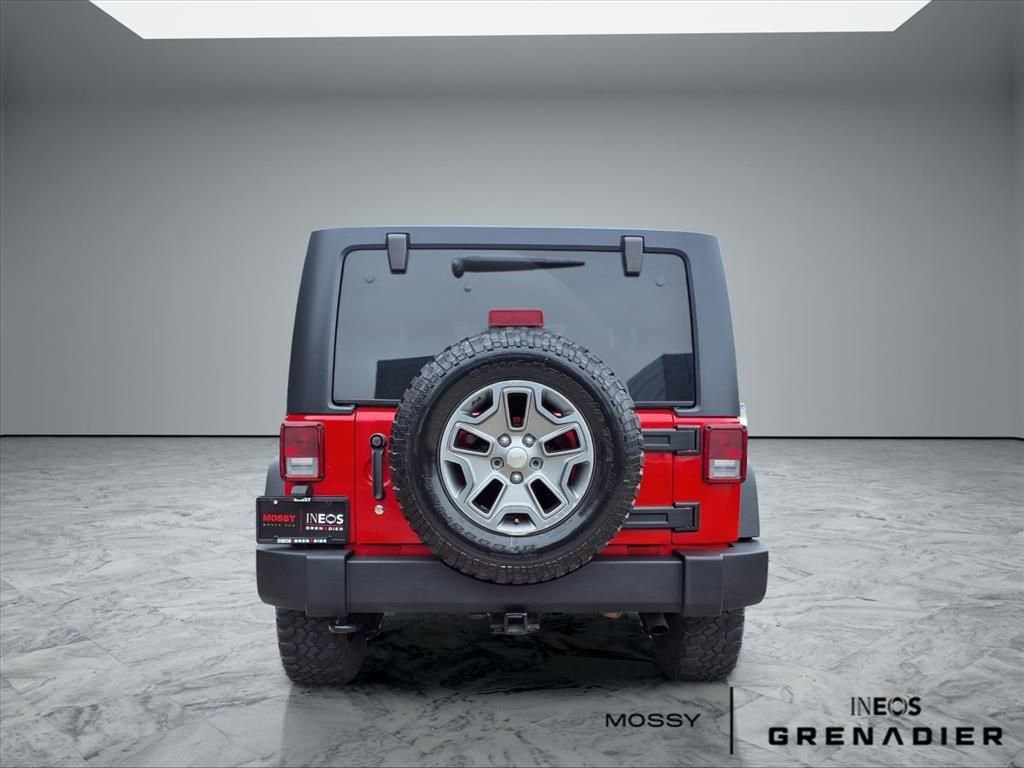 Used 2018 Jeep Wrangler Rubicon w/ Power Convenience Group image 6