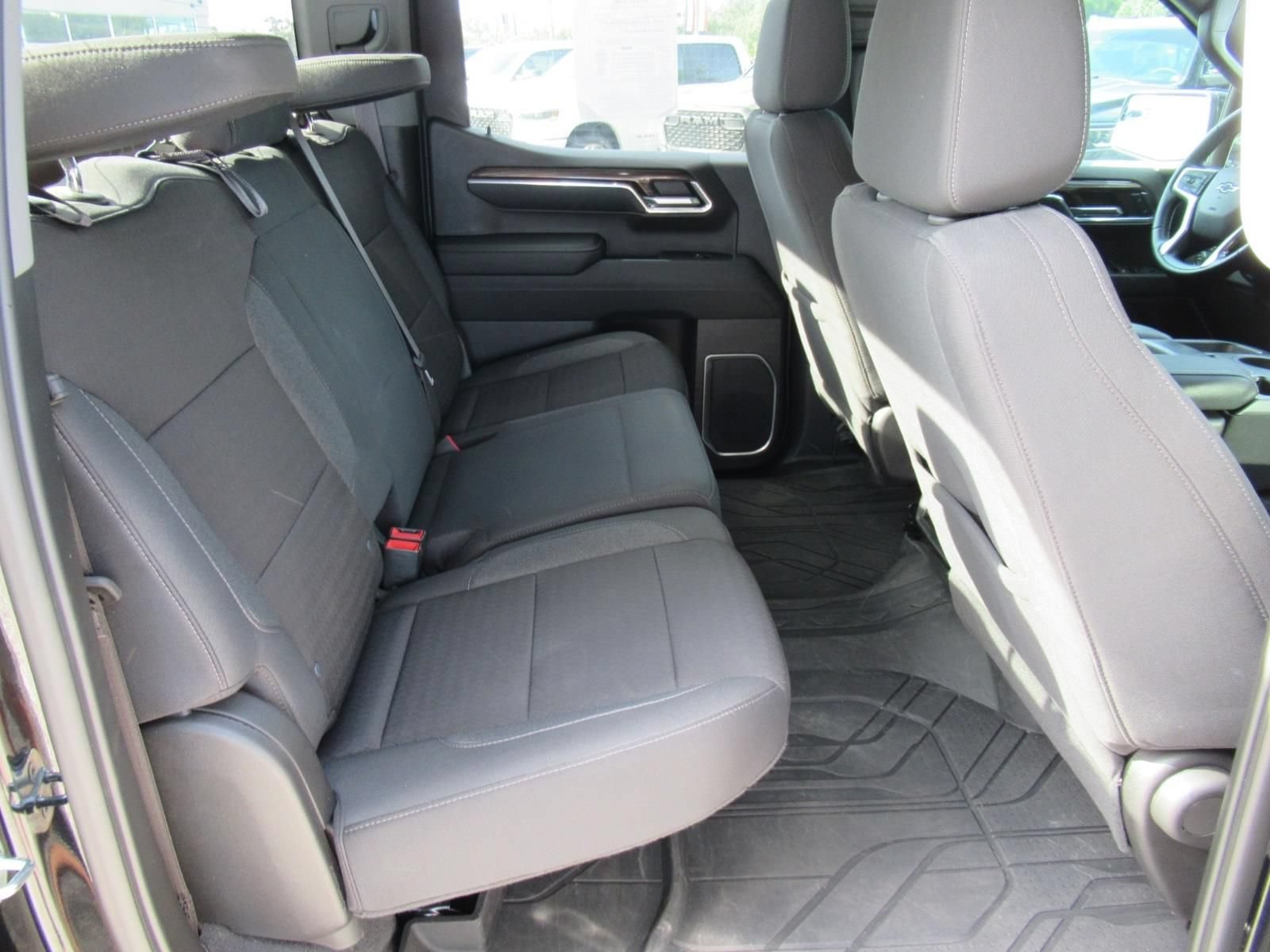 Used 2023 Chevrolet Silverado 1500 RST AWD/4WD image 33