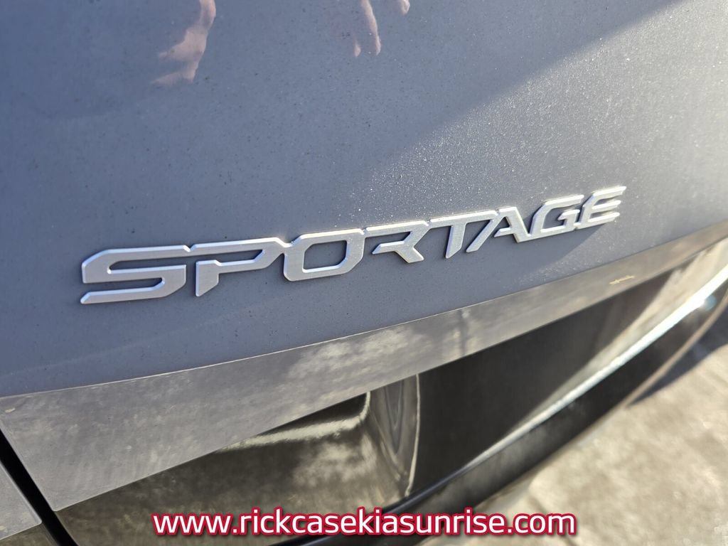 Used 2024 Kia Sportage SX AWD/4WD image 9