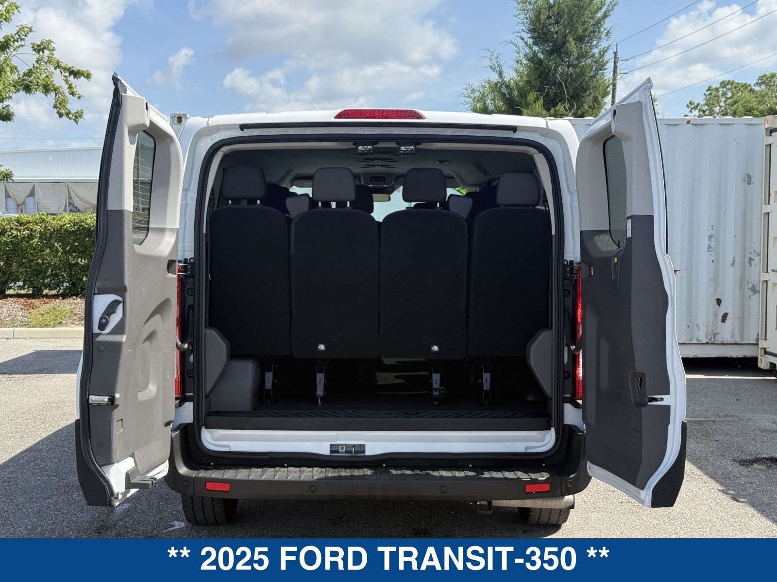 Used 2025 Ford Transit 350 XLT RWD image 13