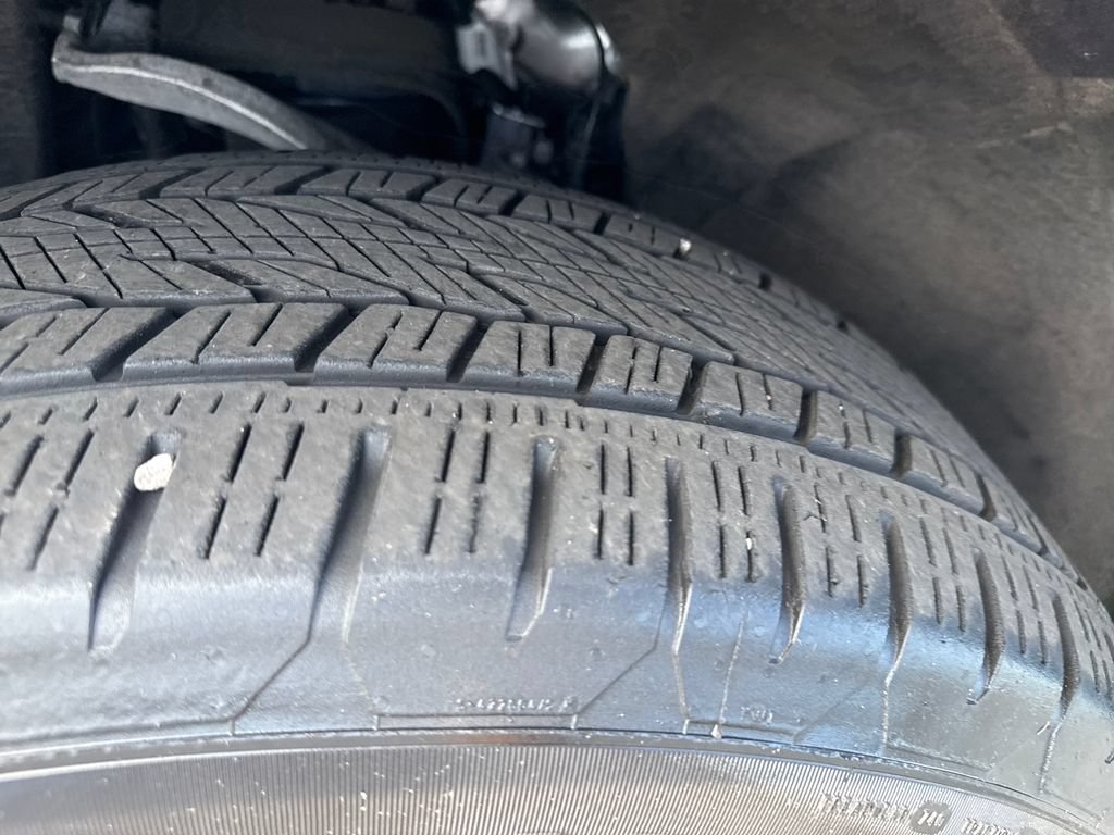 Used 2025 GMC Yukon Denali AWD/4WD image 40